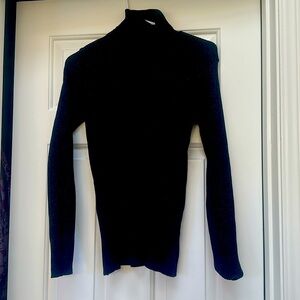 Blk sweater a little glitter passed waist length long sleeve great condition